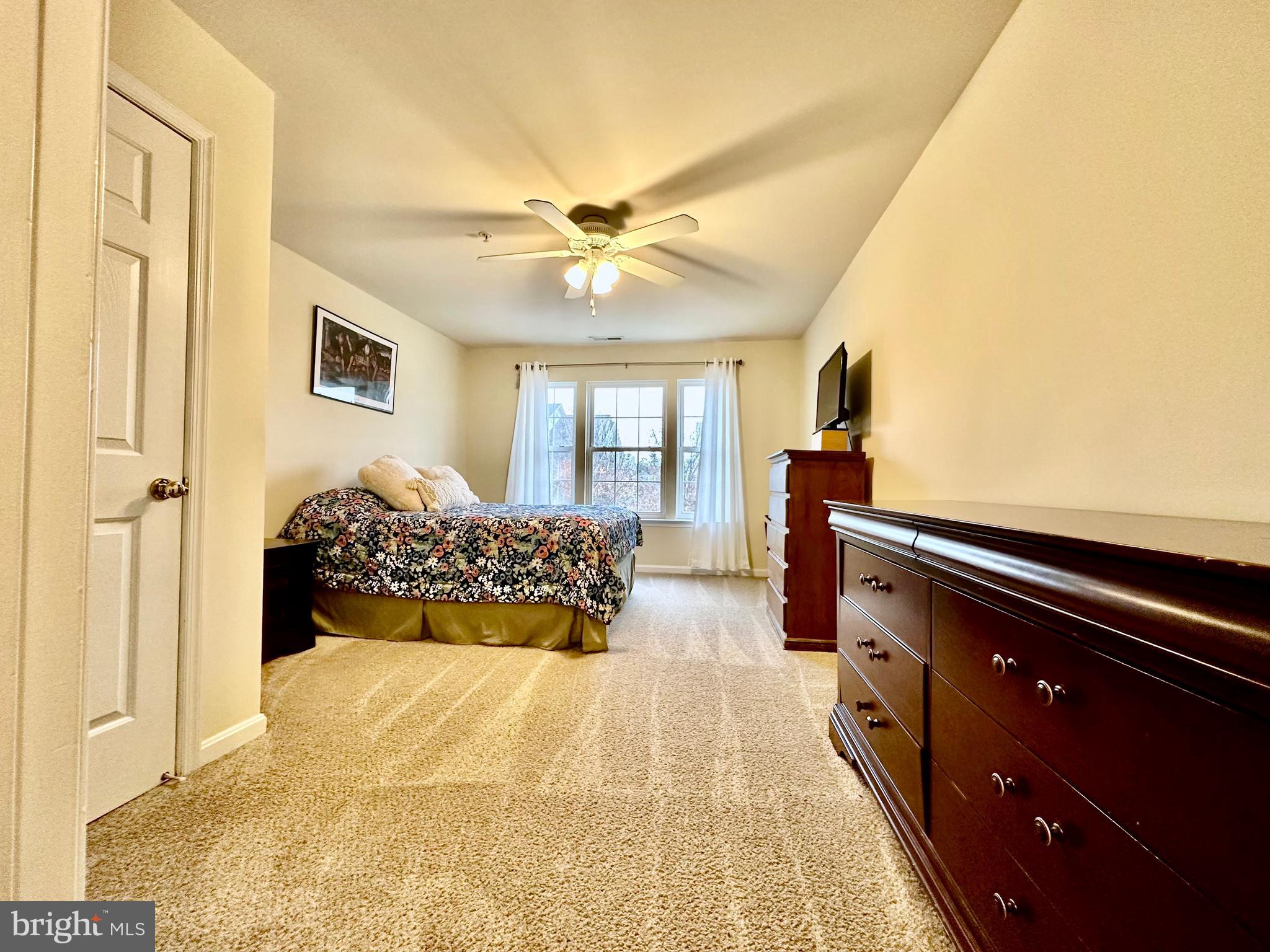 SEVEN OAKS - Residential