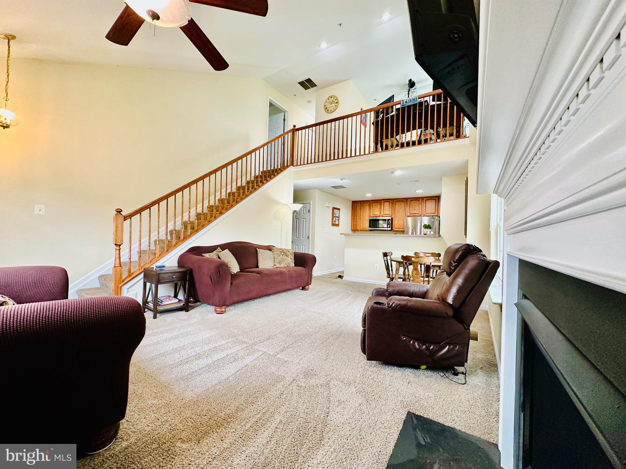 SEVEN OAKS - Residential