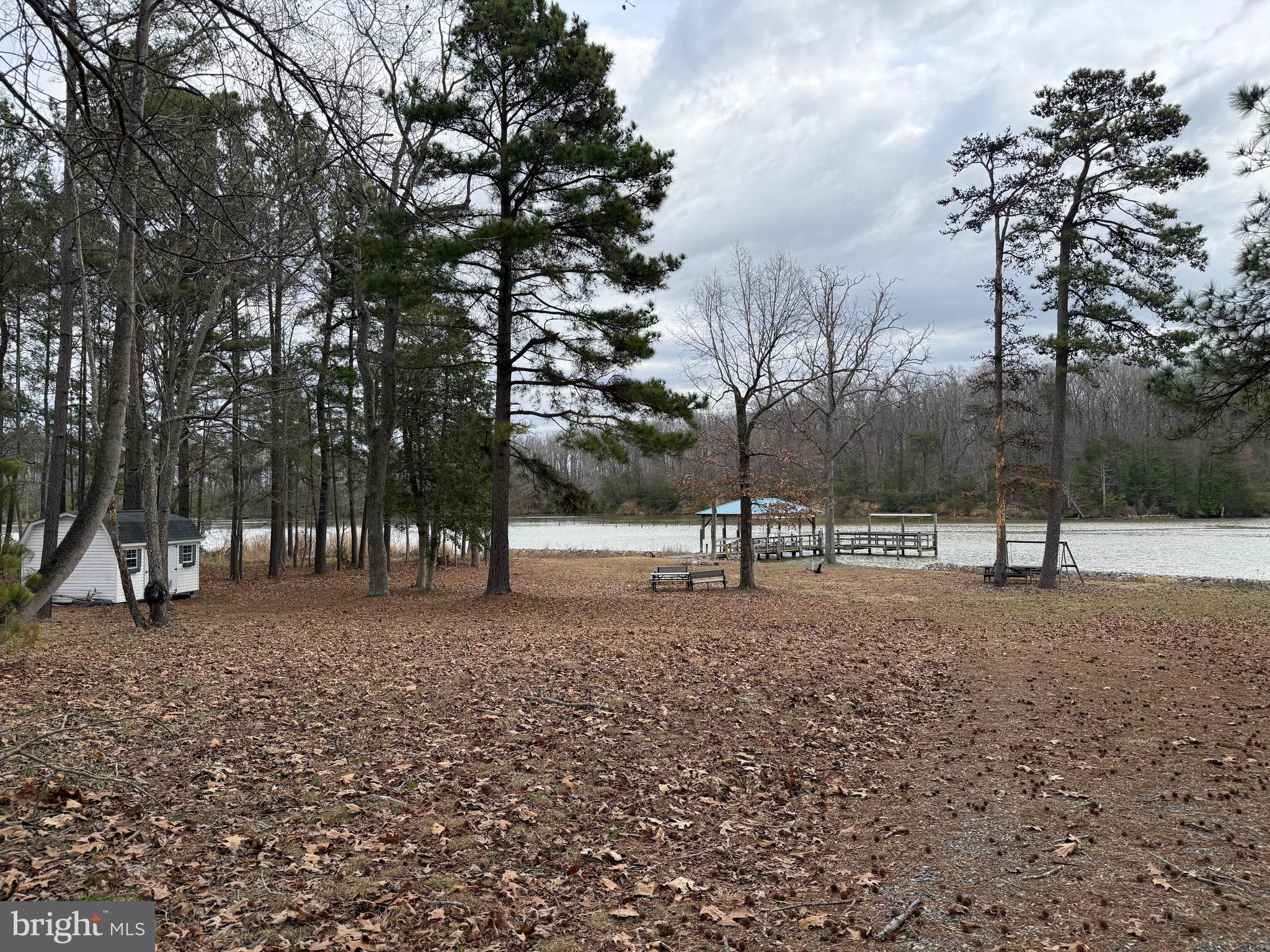 DEEPWATER COVE - Residential