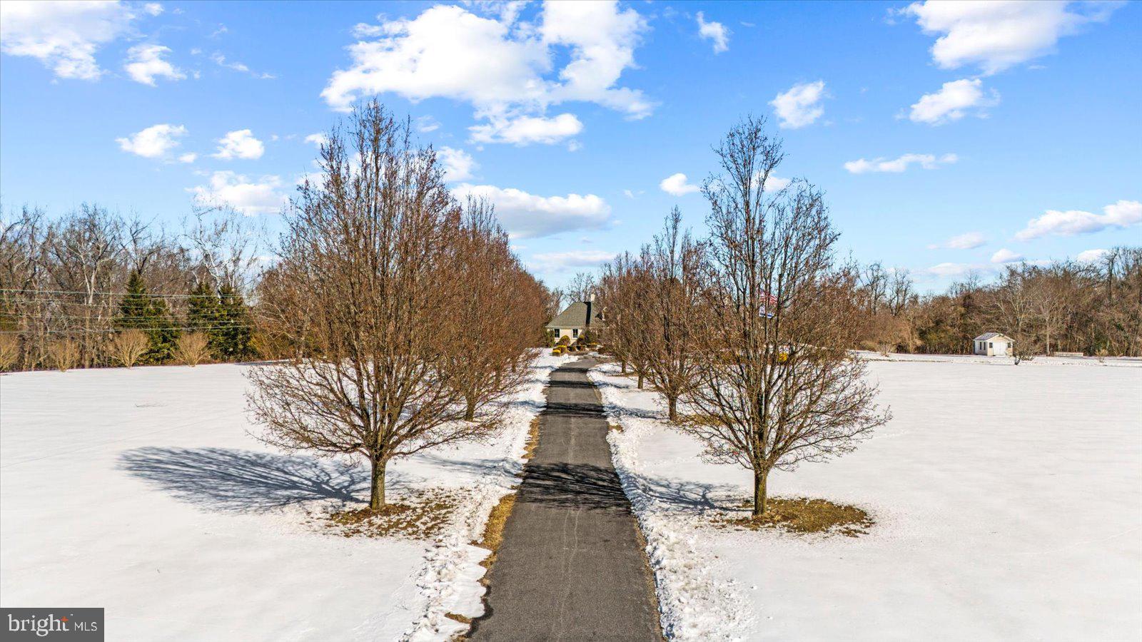 DEEPWATER COVE - Residential