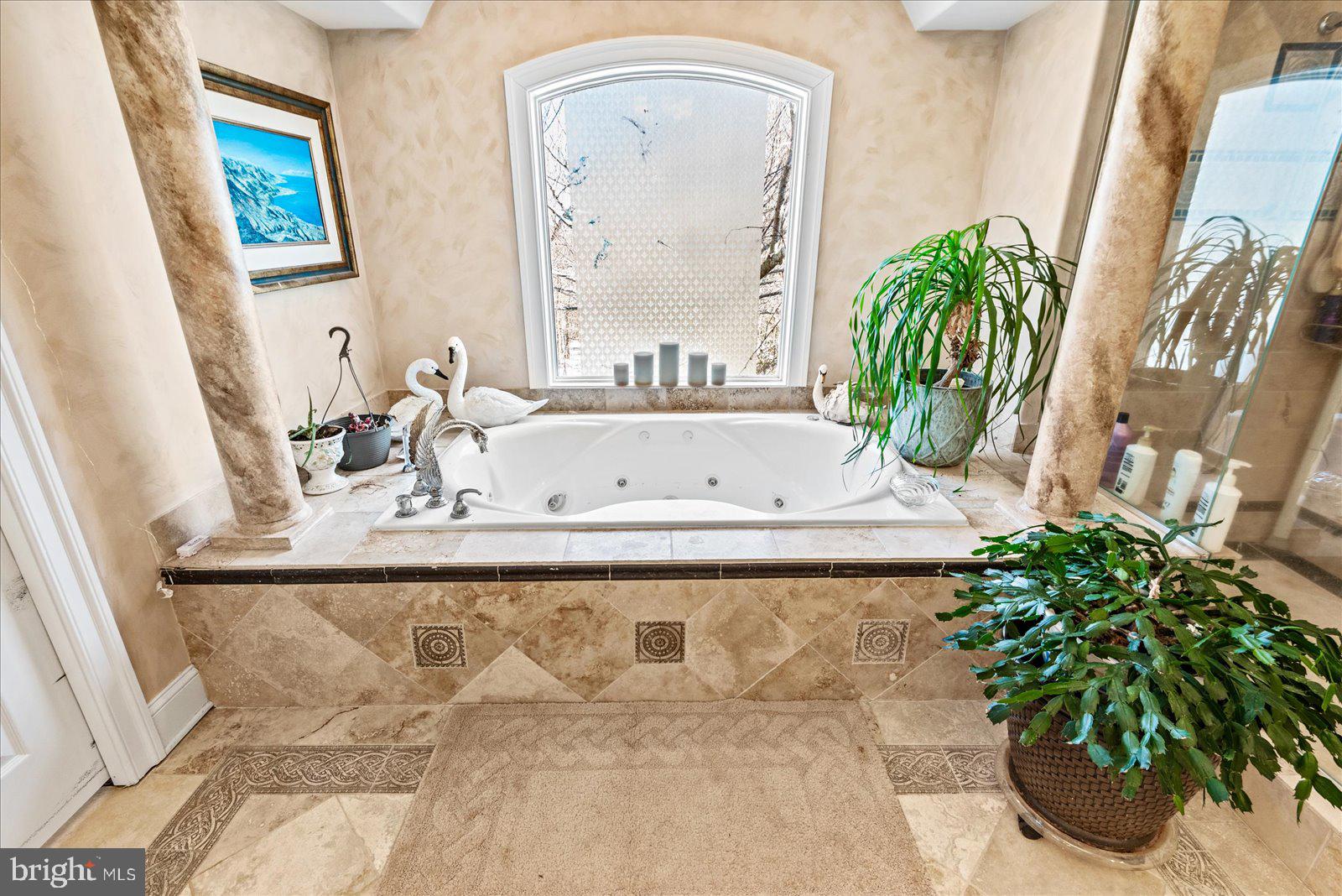 DEEPWATER COVE - Residential