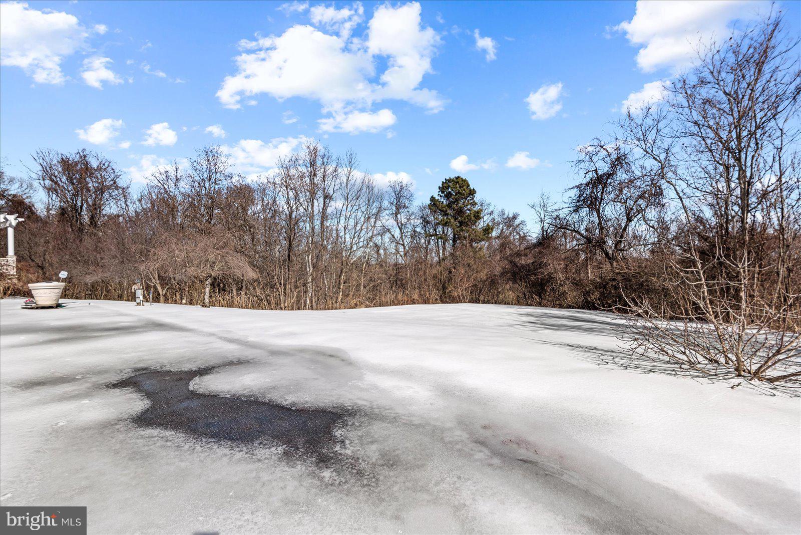 DEEPWATER COVE - Residential