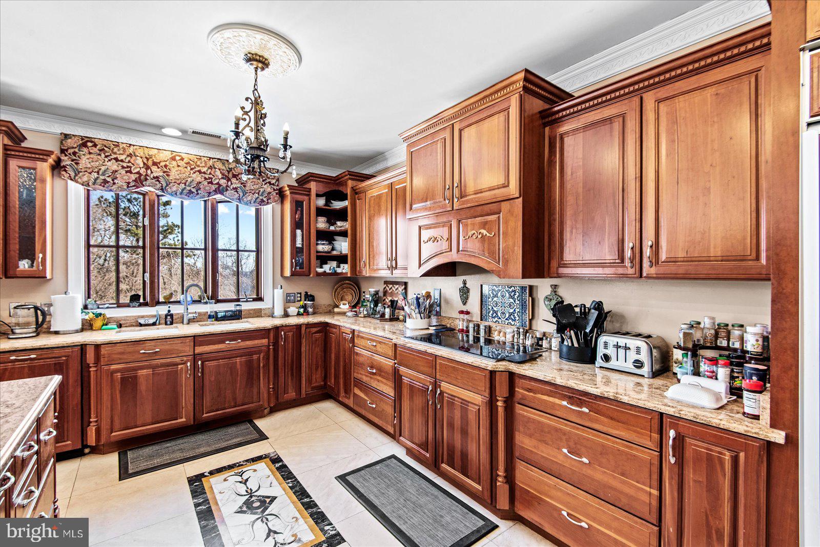 DEEPWATER COVE - Residential