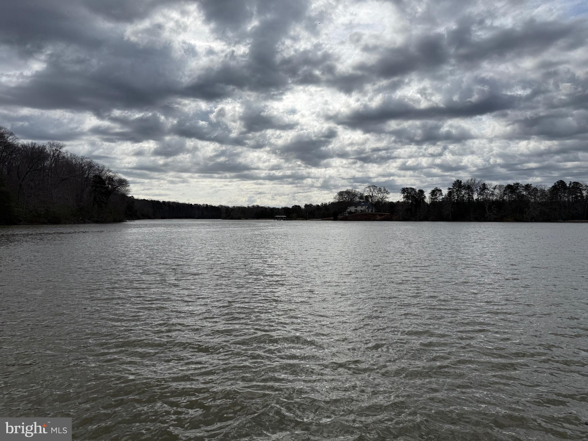 DEEPWATER COVE - Residential