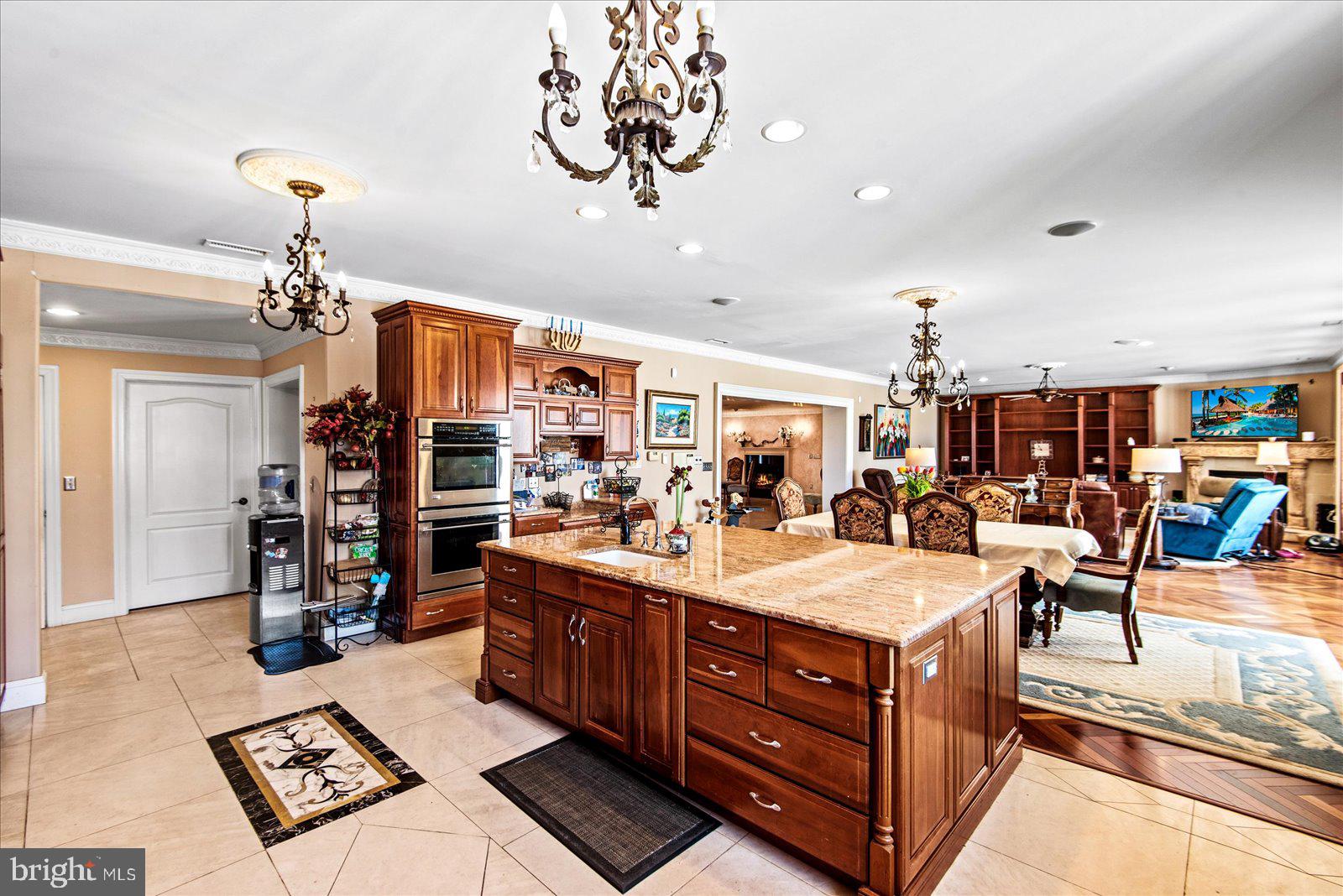 DEEPWATER COVE - Residential