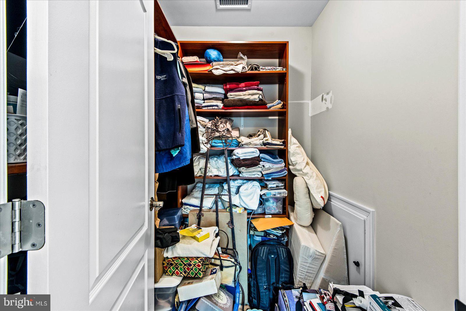 DEEPWATER COVE - Residential