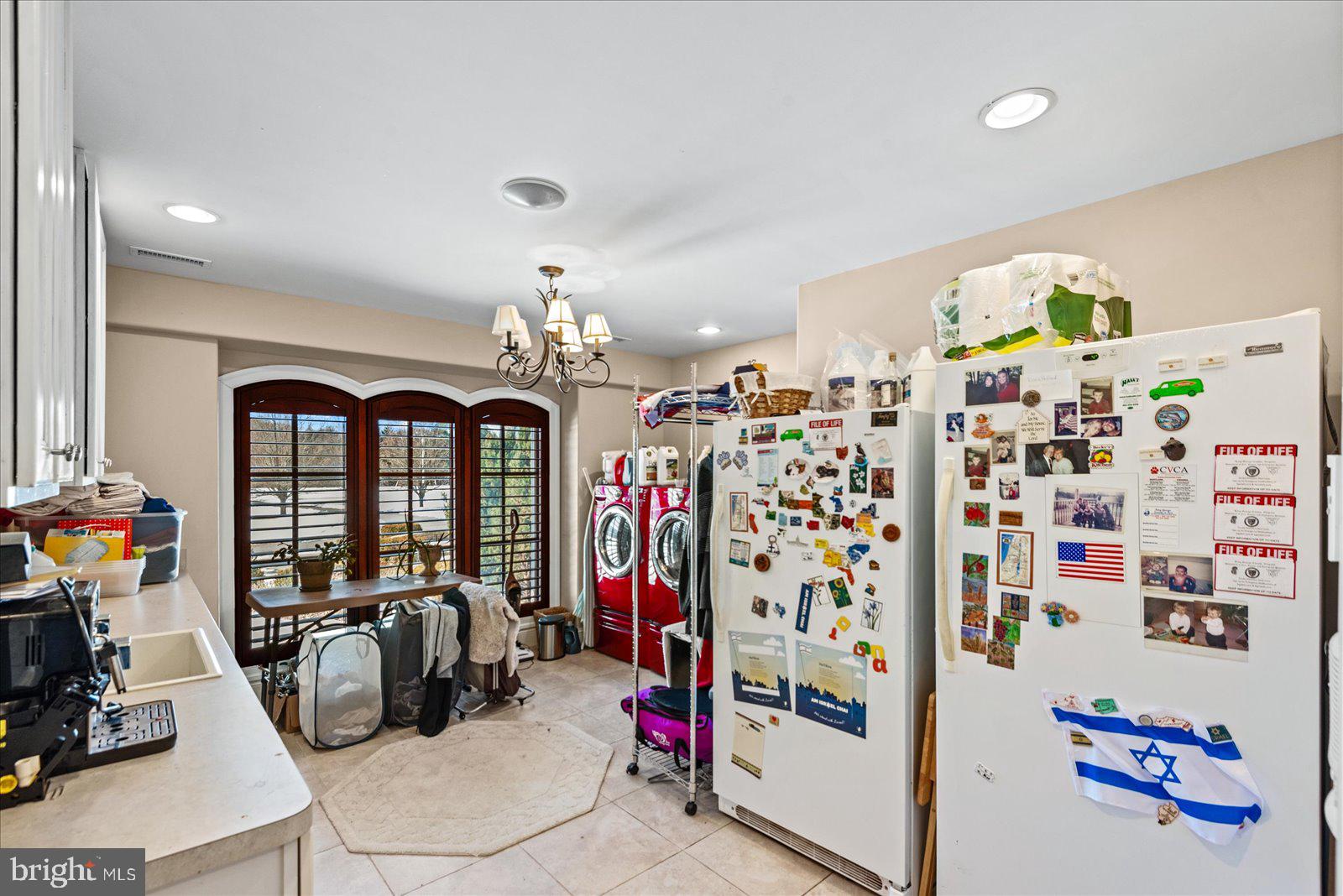 DEEPWATER COVE - Residential