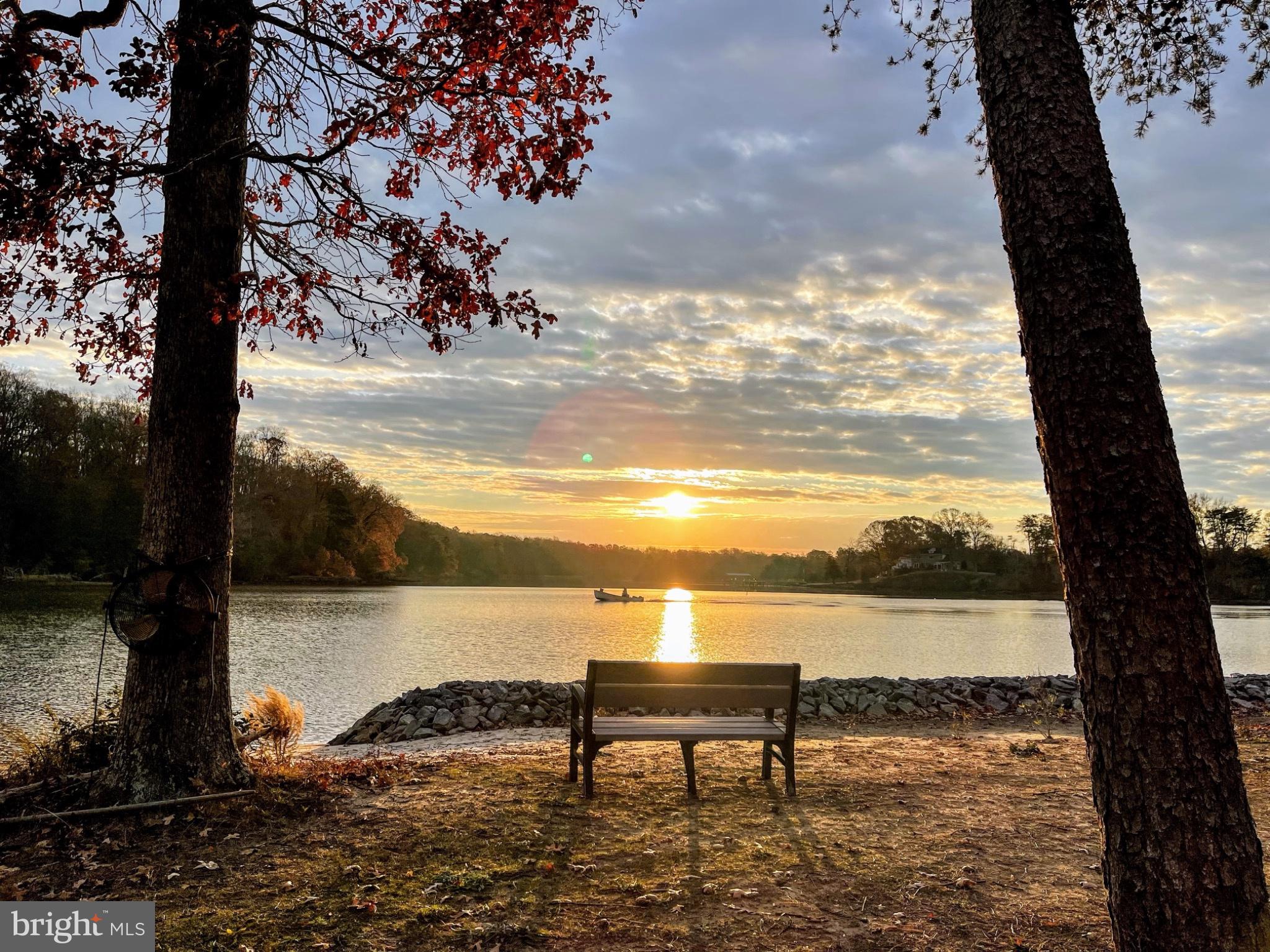 DEEPWATER COVE - Residential