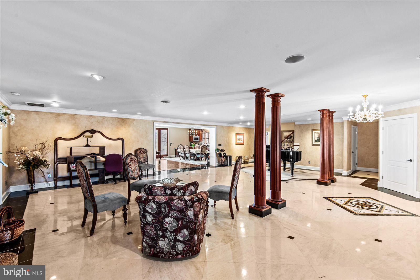 DEEPWATER COVE - Residential