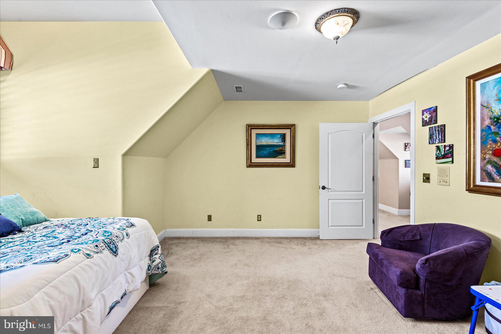 DEEPWATER COVE - Residential