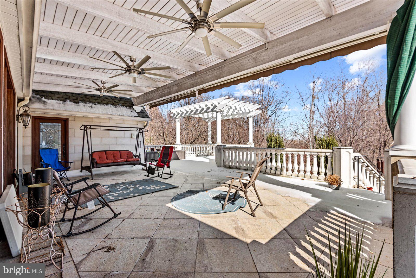 DEEPWATER COVE - Residential