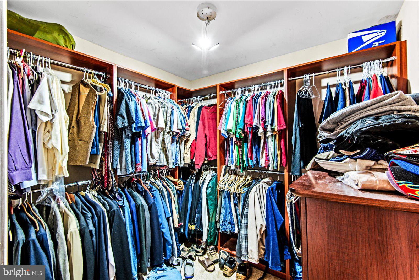 DEEPWATER COVE - Residential