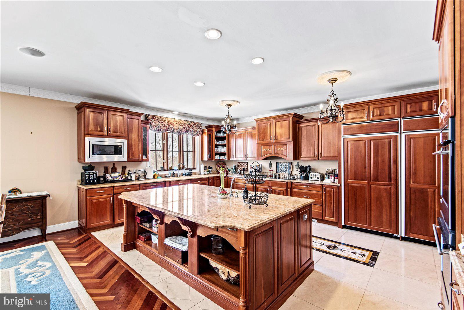 DEEPWATER COVE - Residential