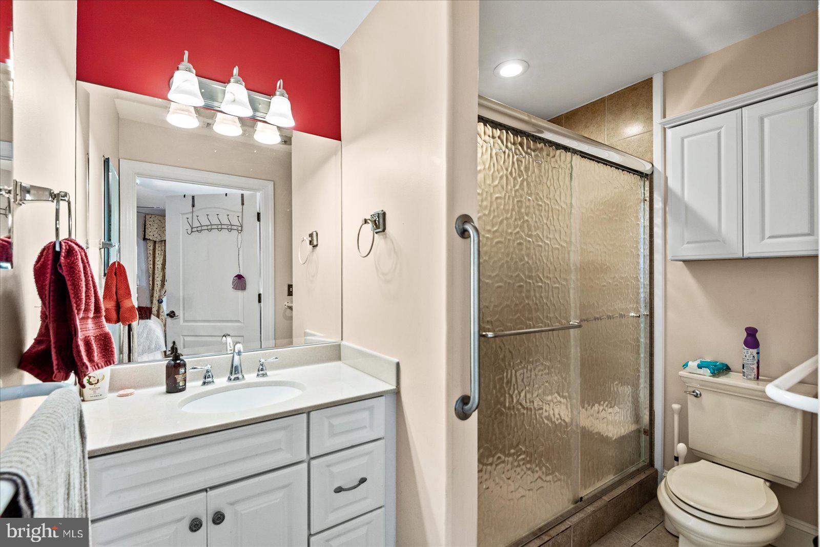 DEEPWATER COVE - Residential