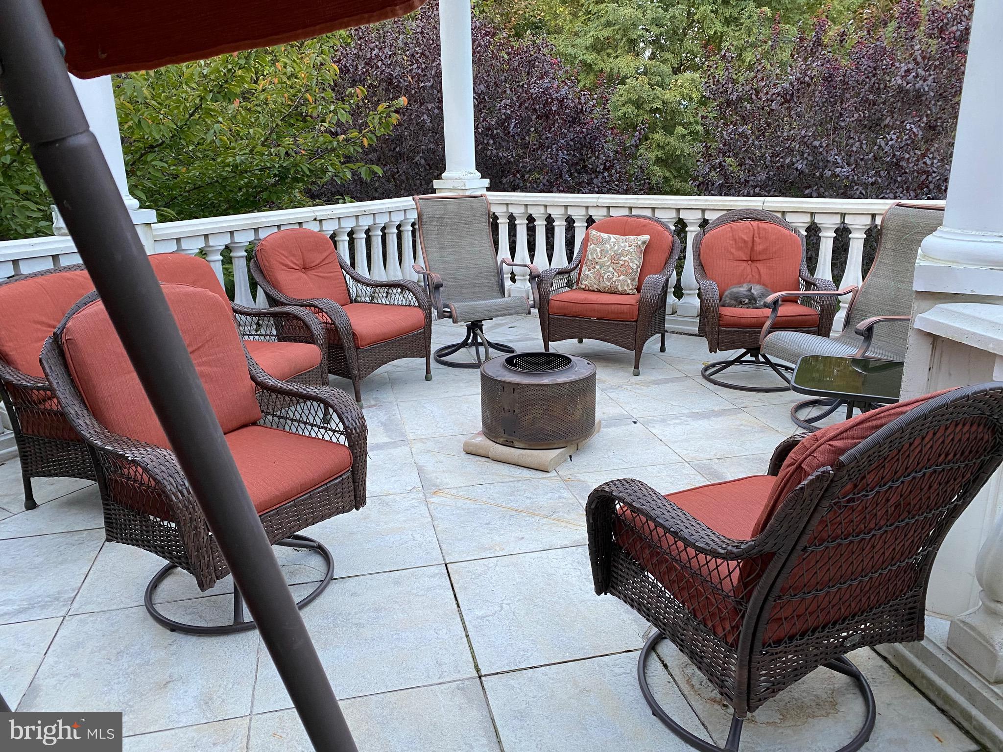 DEEPWATER COVE - Residential