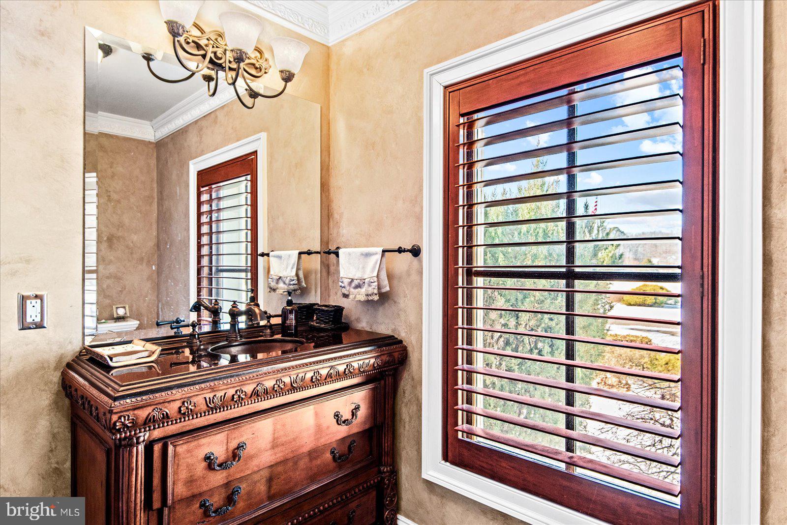 DEEPWATER COVE - Residential