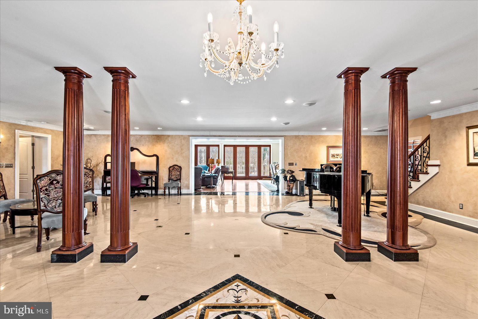 DEEPWATER COVE - Residential