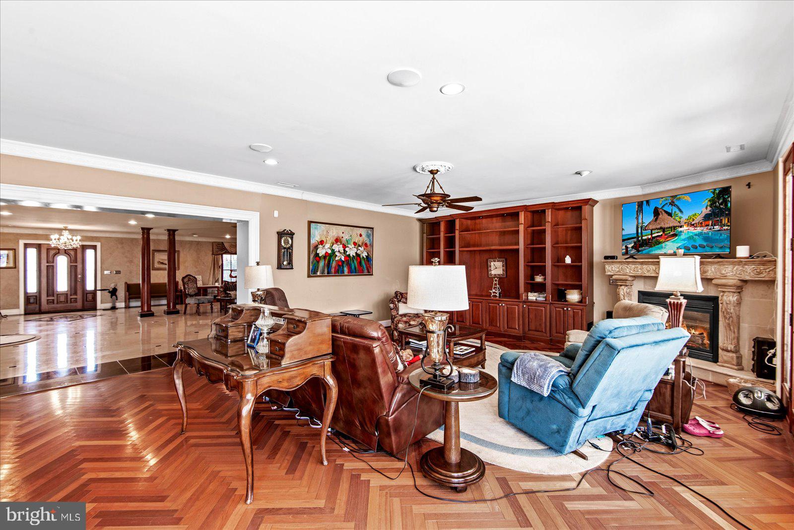 DEEPWATER COVE - Residential