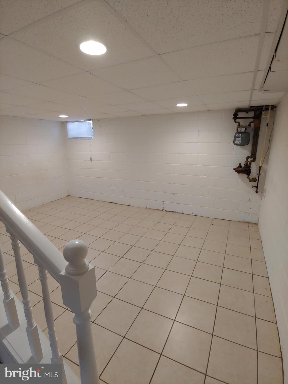 MIDDLESEX - Residential Lease