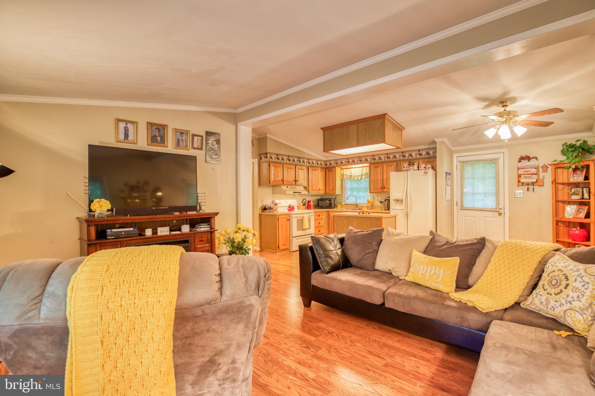 LAKE LAND OR - Residential