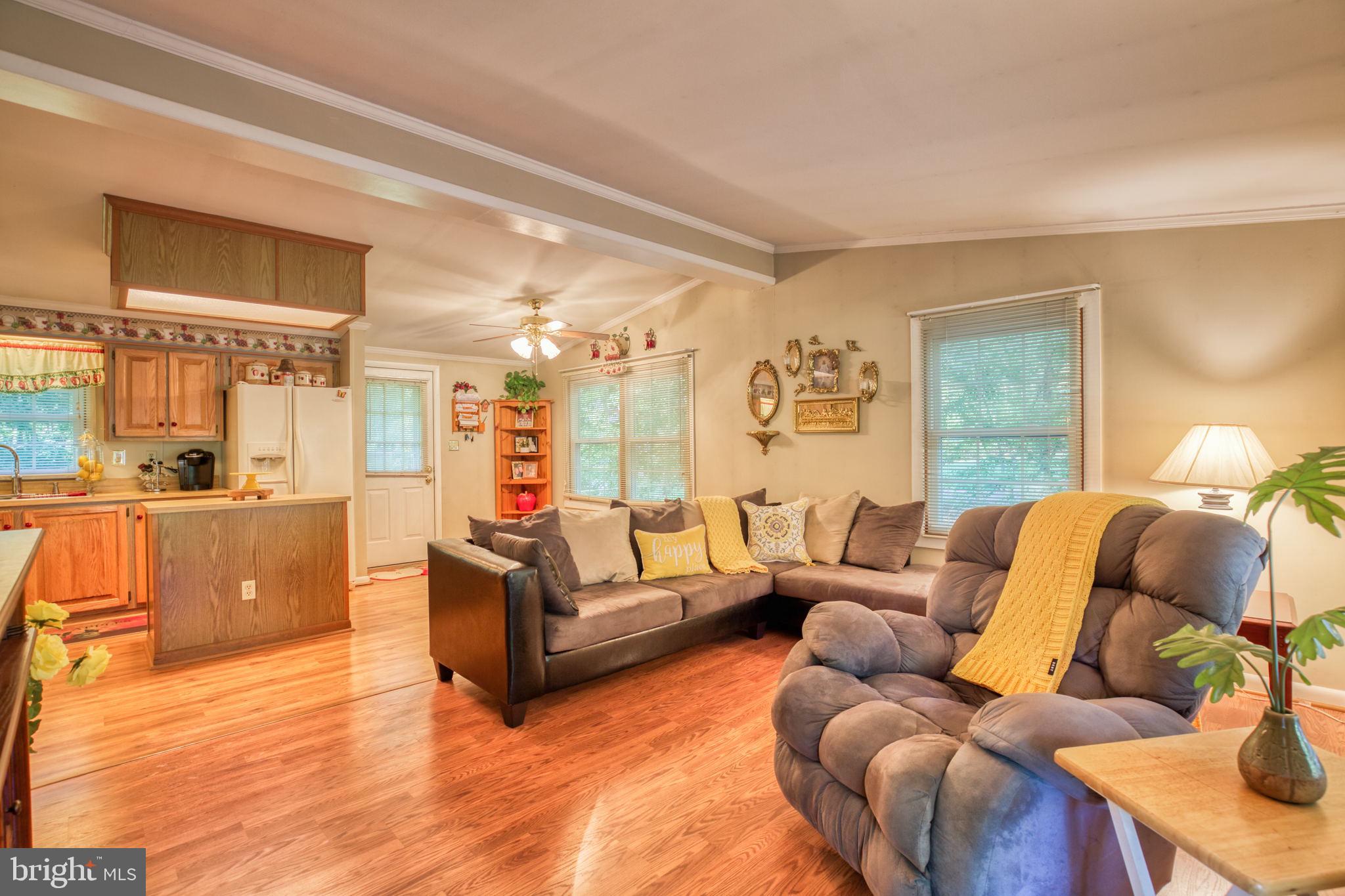 LAKE LAND OR - Residential