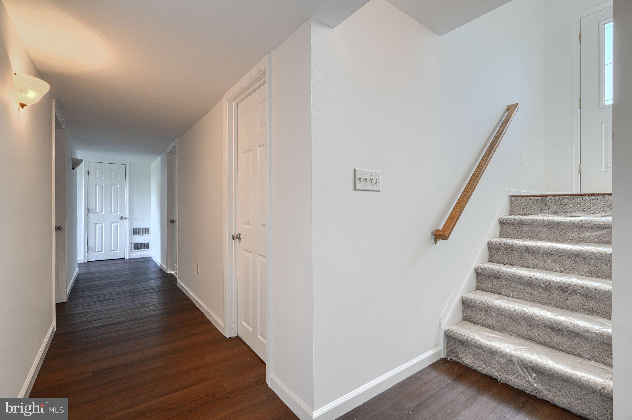 LAKE HERITAGE - Residential