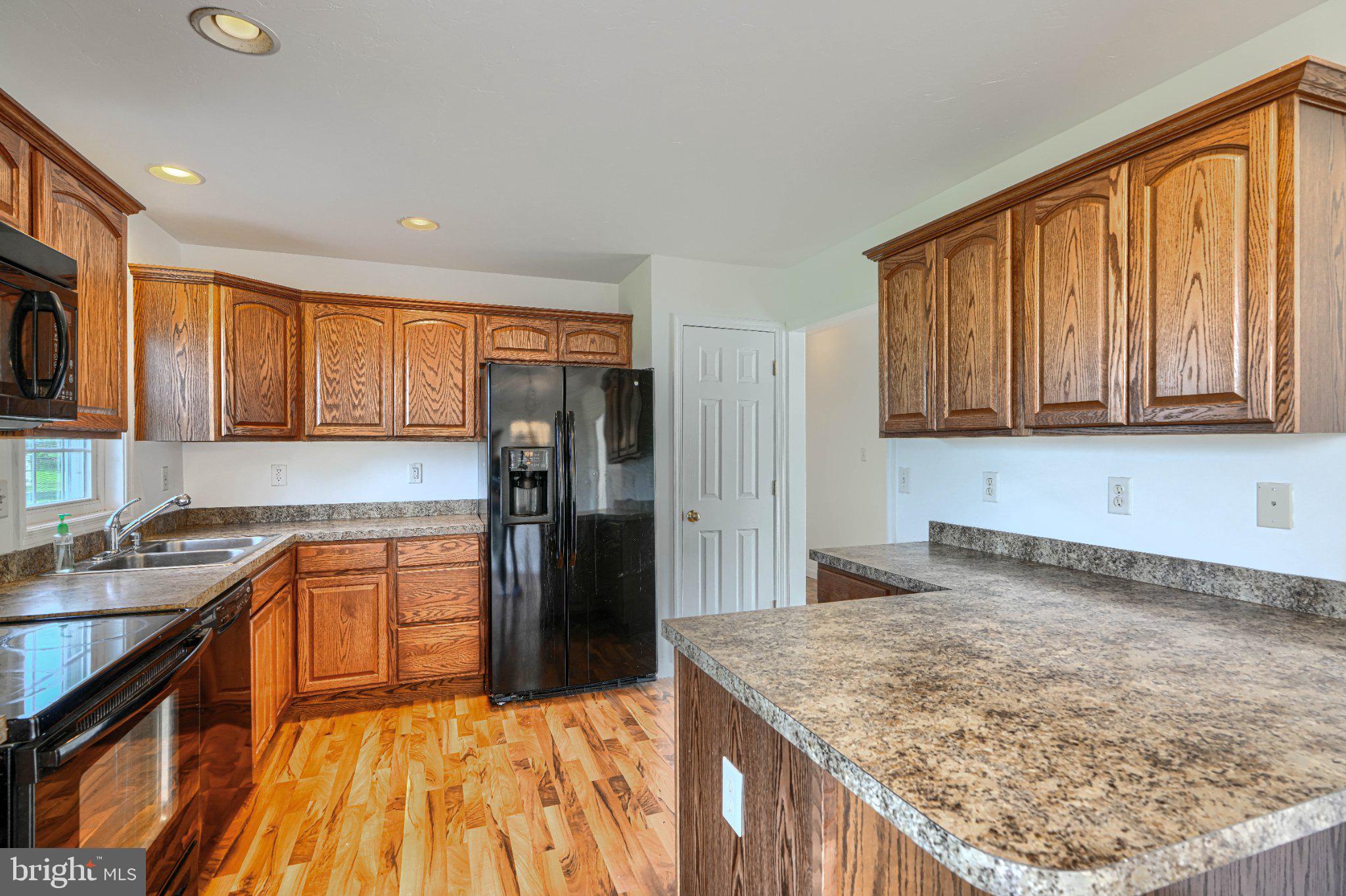 LAKE HERITAGE - Residential