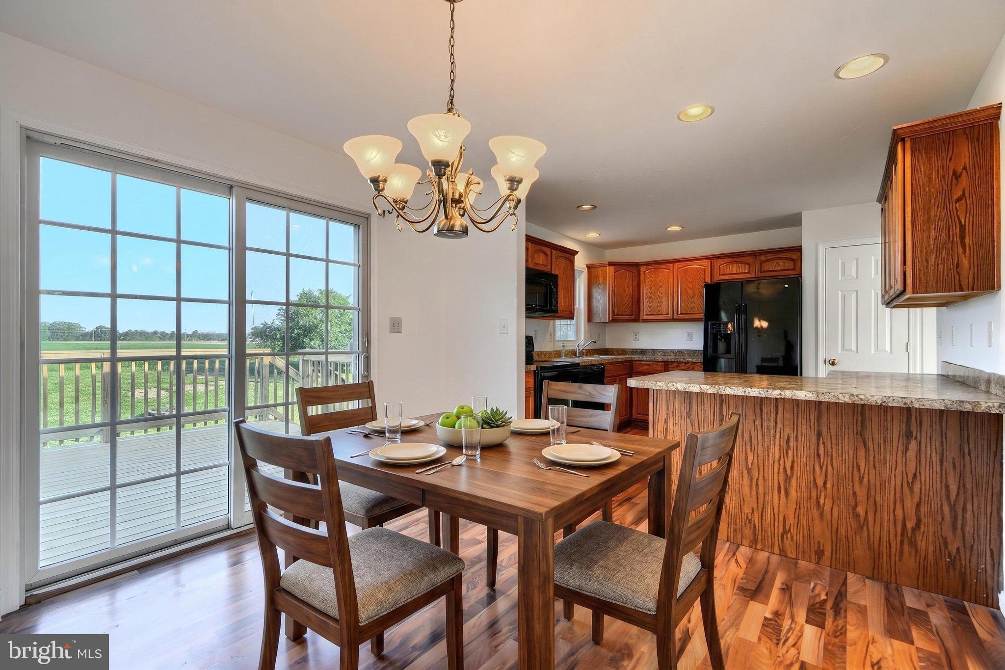 LAKE HERITAGE - Residential