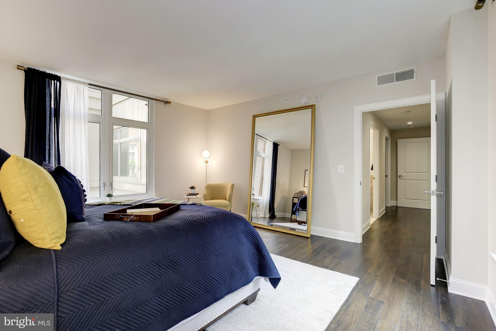 HAMPDEN ROW - Residential