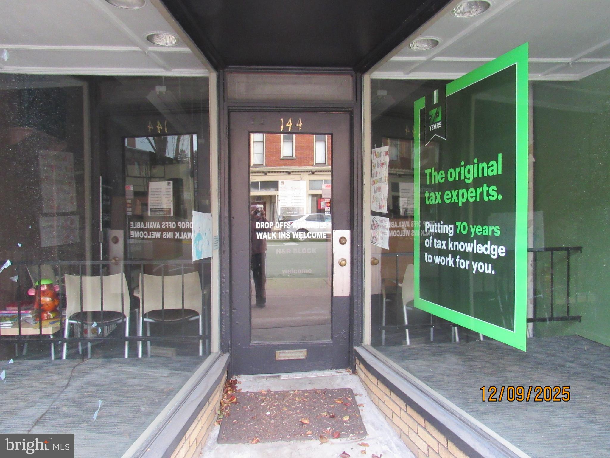 142 -144 S ALLEGHENY STREET