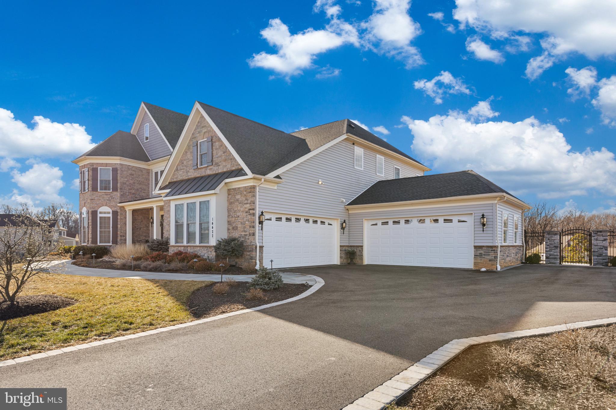 WEATHERSTONE - Residential