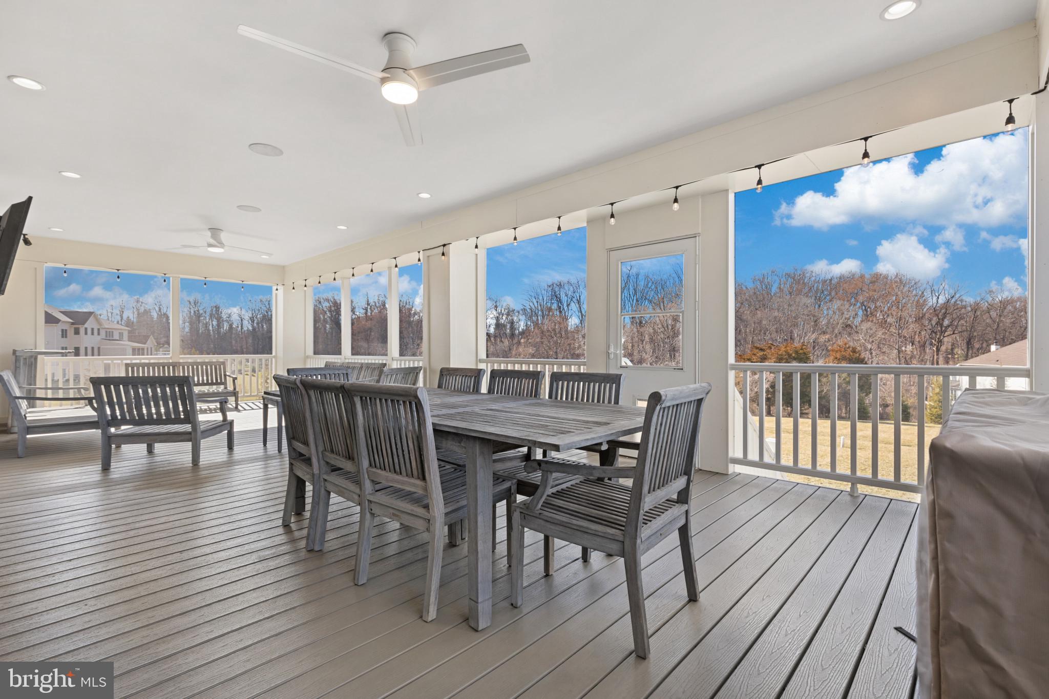 WEATHERSTONE - Residential