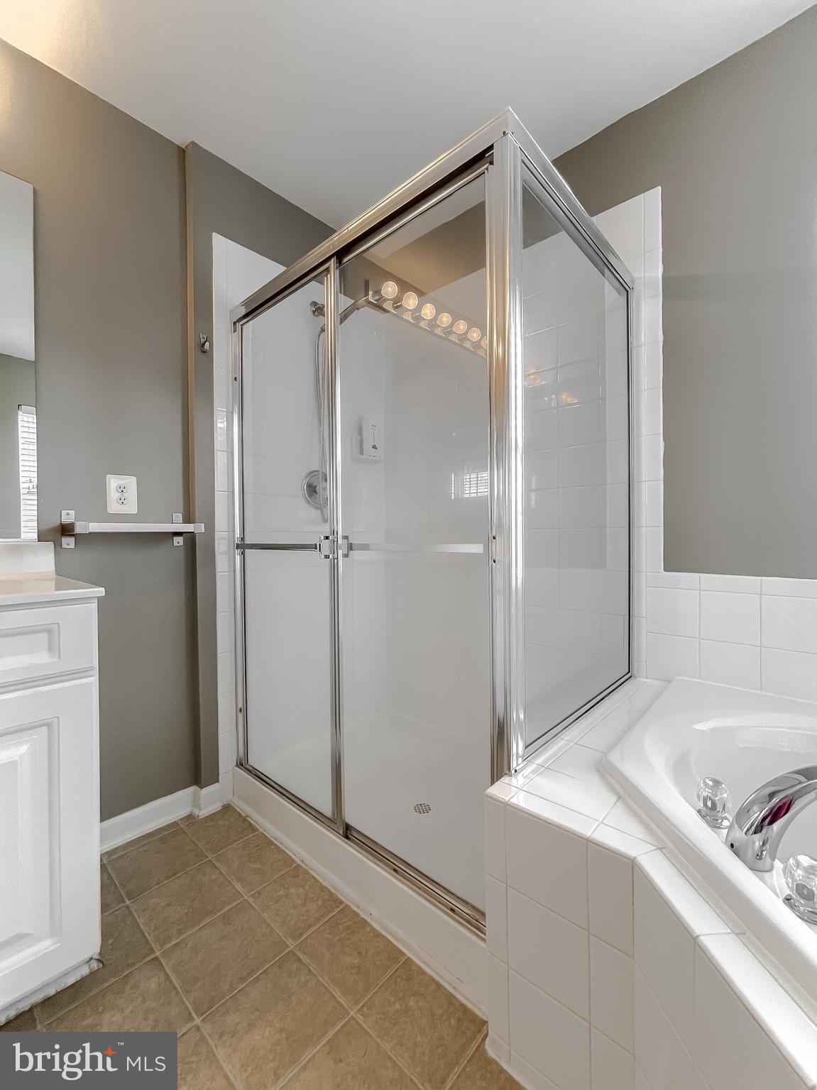 WESTBURY PUB - Residential