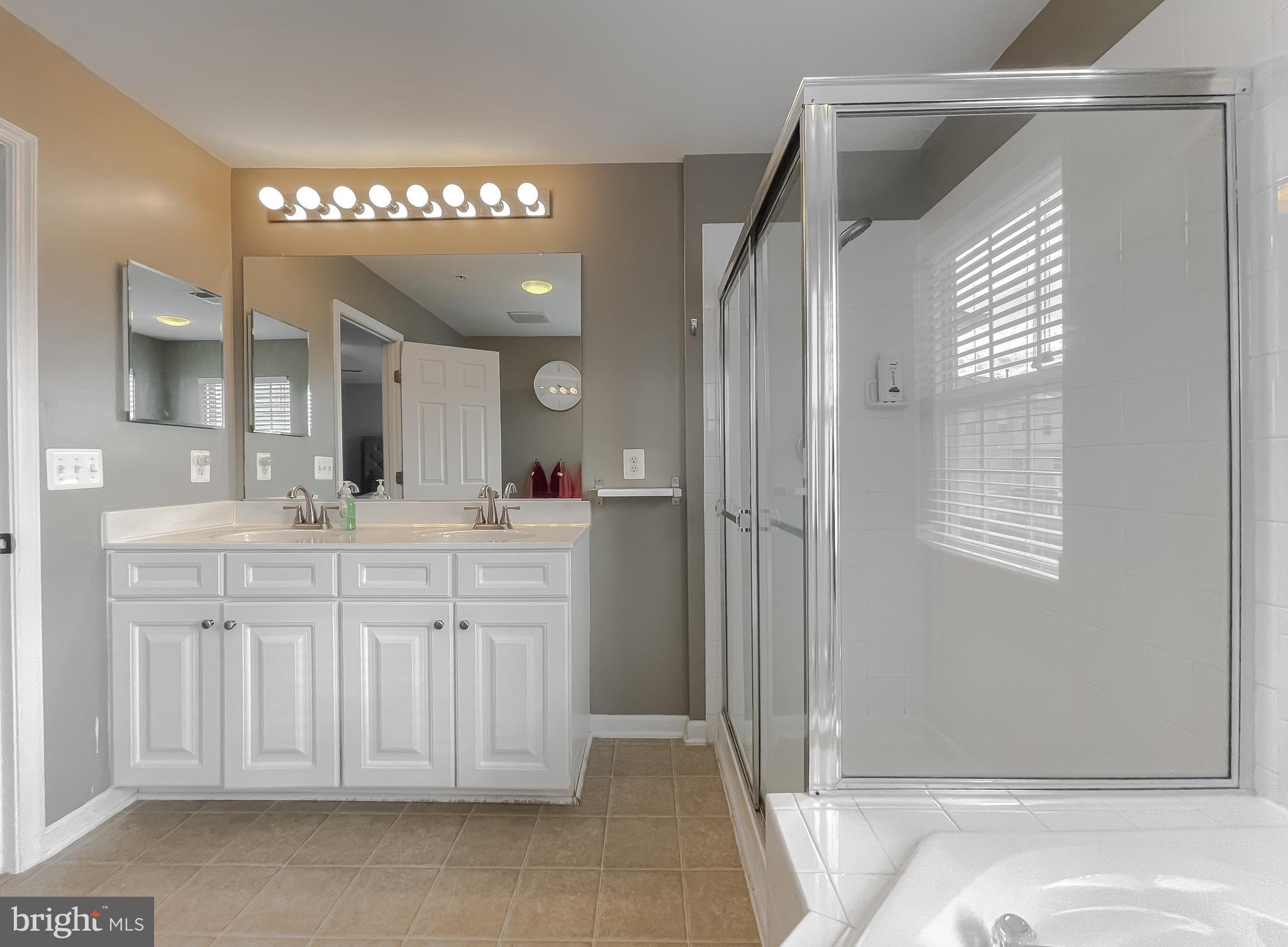 WESTBURY PUB - Residential