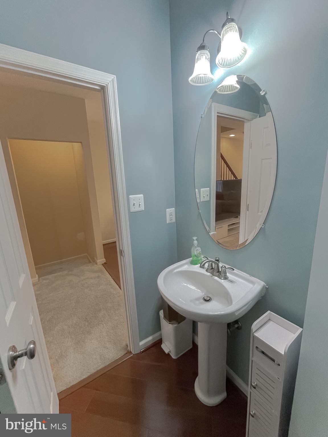 WESTBURY PUB - Residential