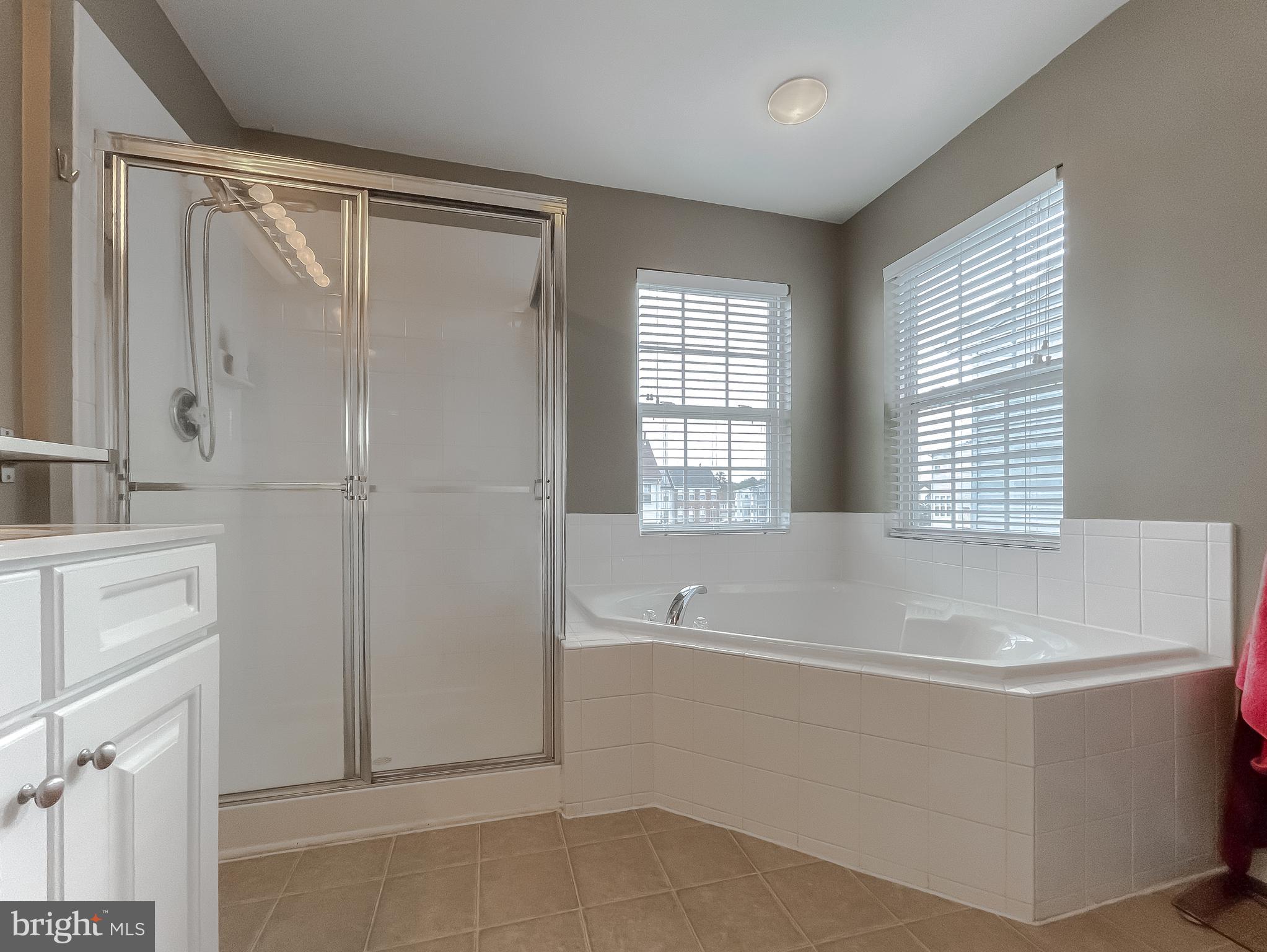 WESTBURY PUB - Residential