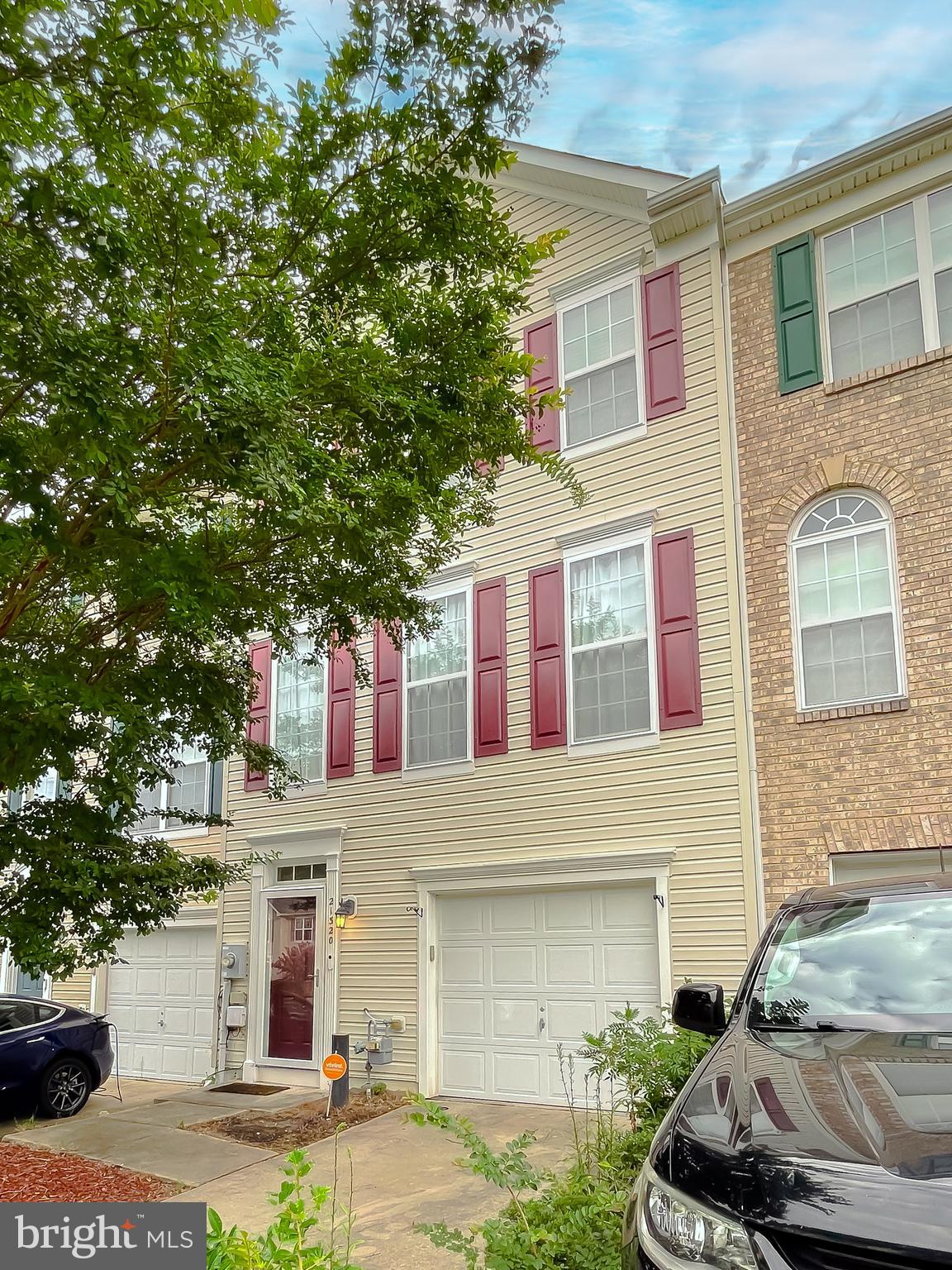 WESTBURY PUB - Residential