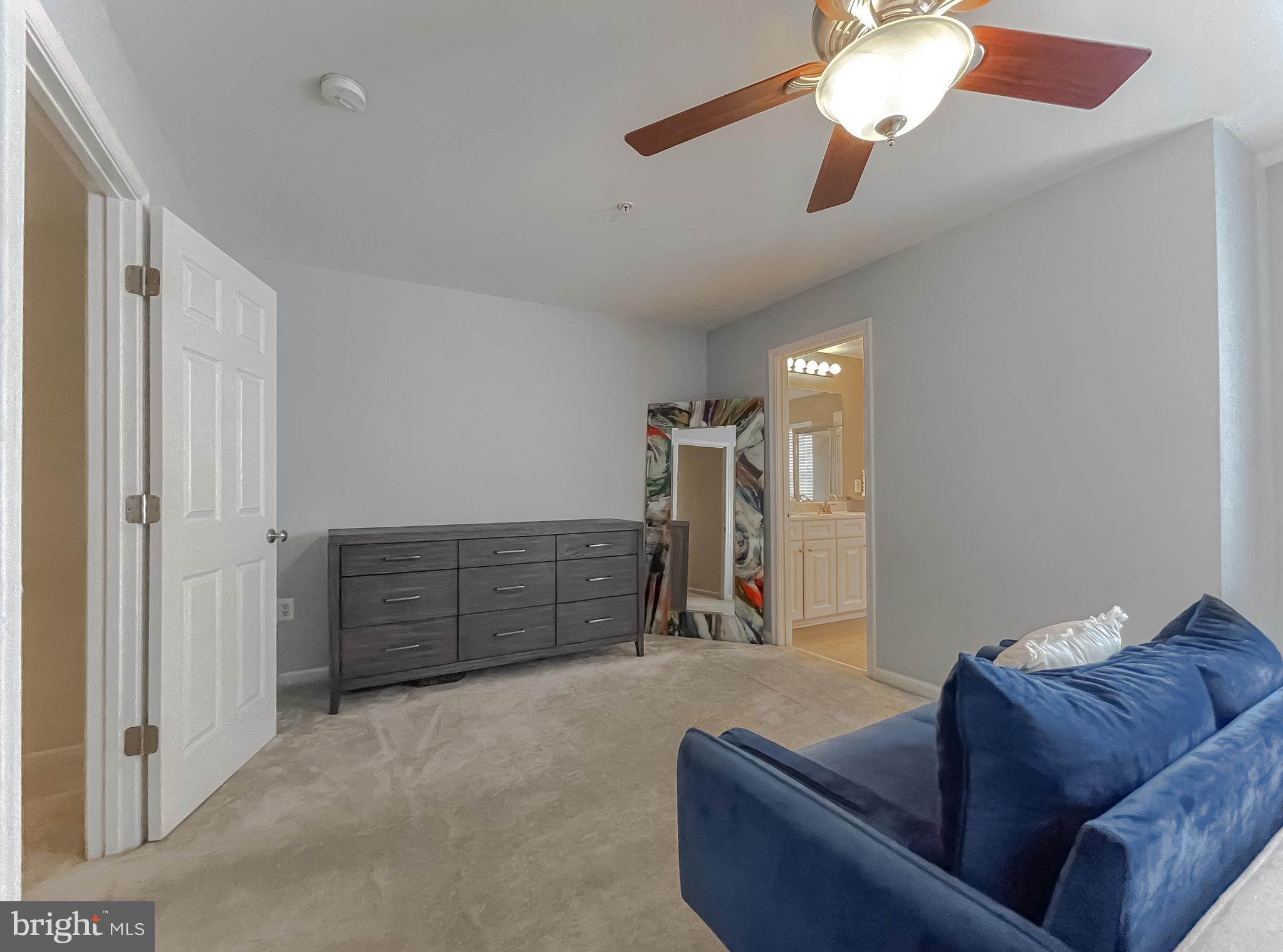 WESTBURY PUB - Residential