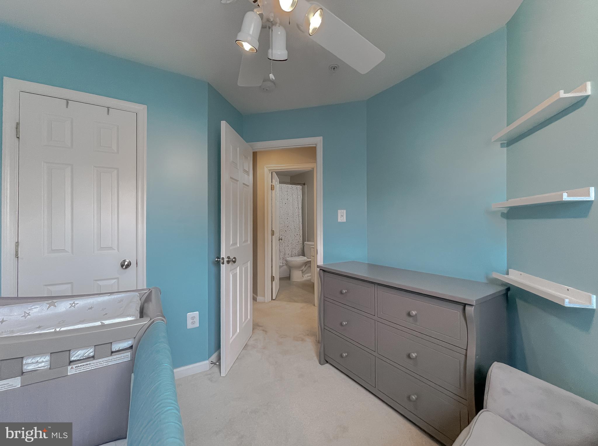 WESTBURY PUB - Residential