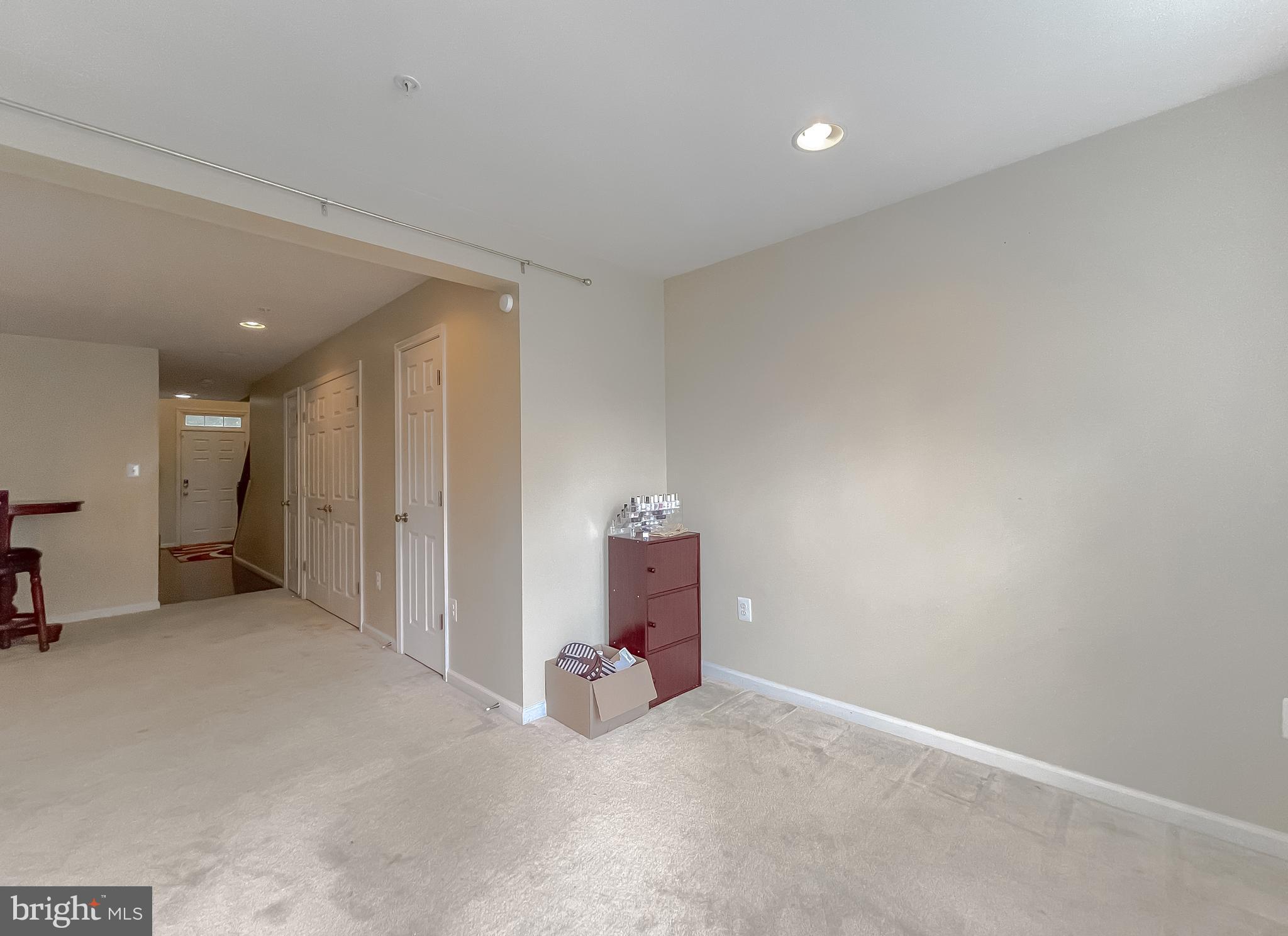 WESTBURY PUB - Residential