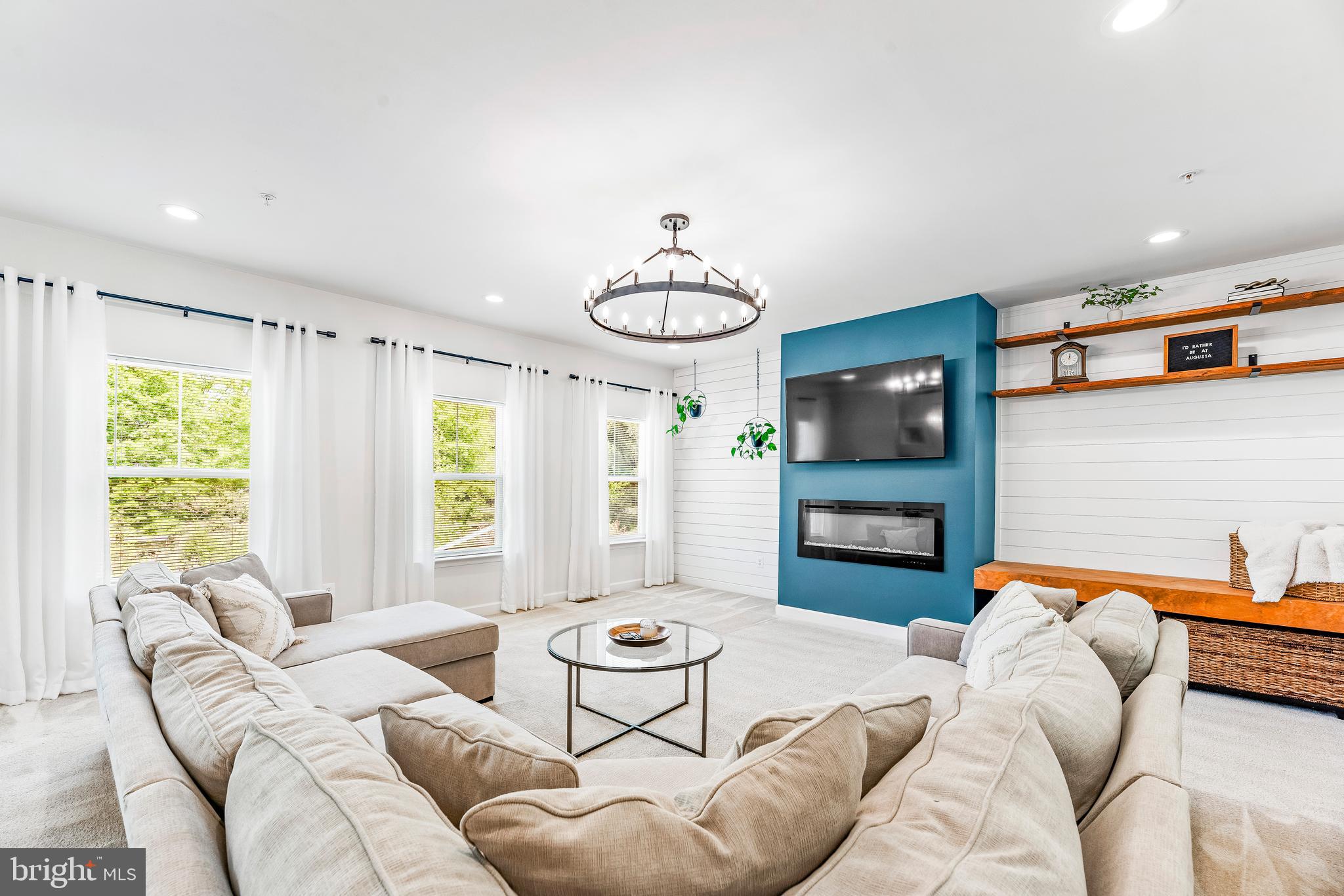 HOWES PROMISE - Residential