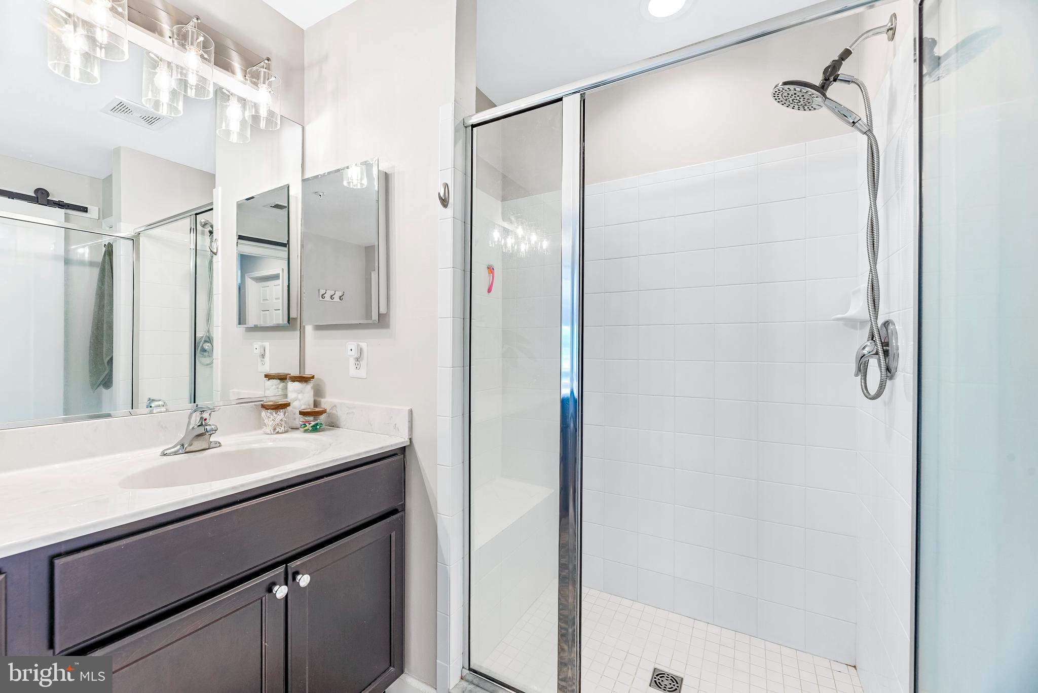 HOWES PROMISE - Residential