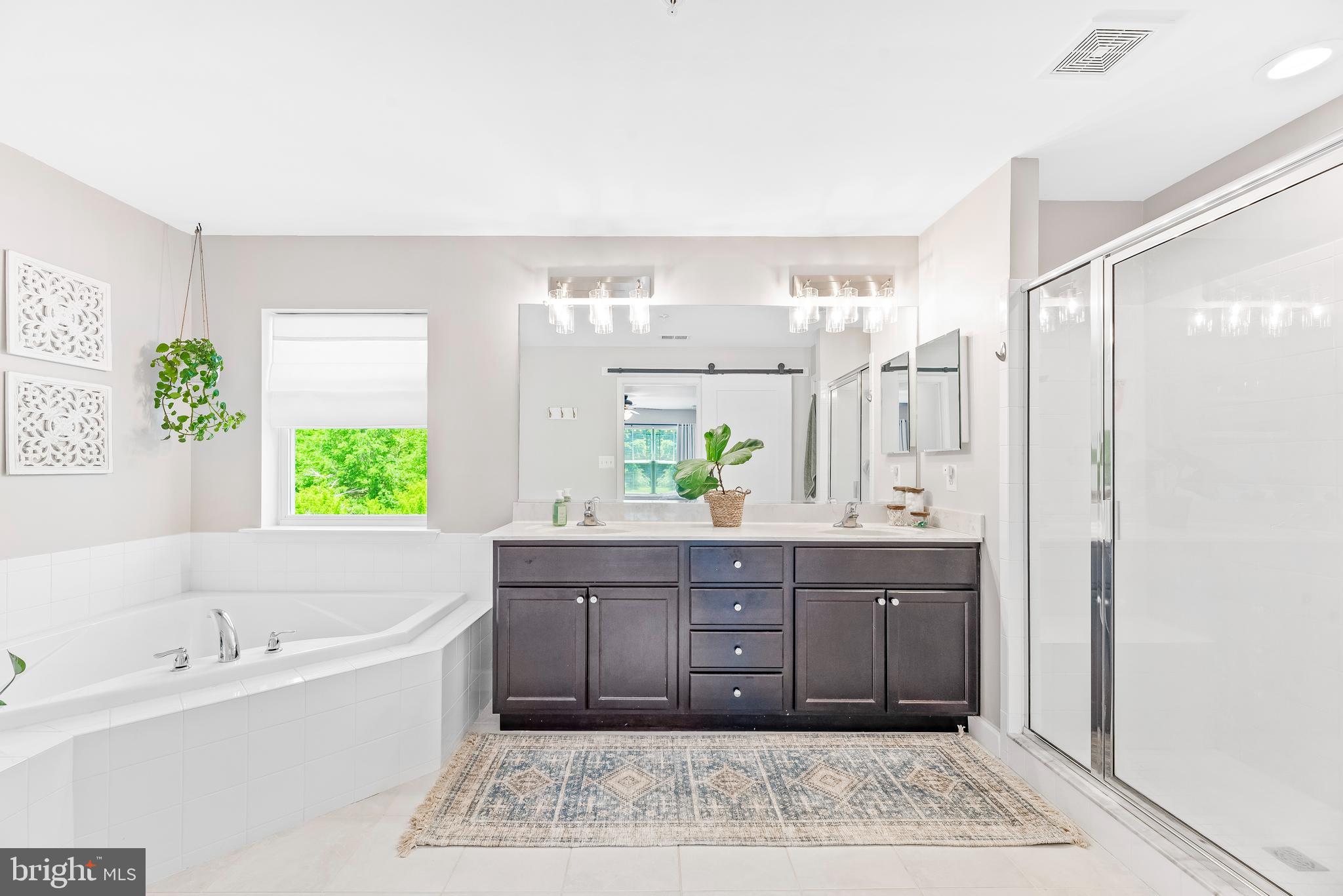 HOWES PROMISE - Residential