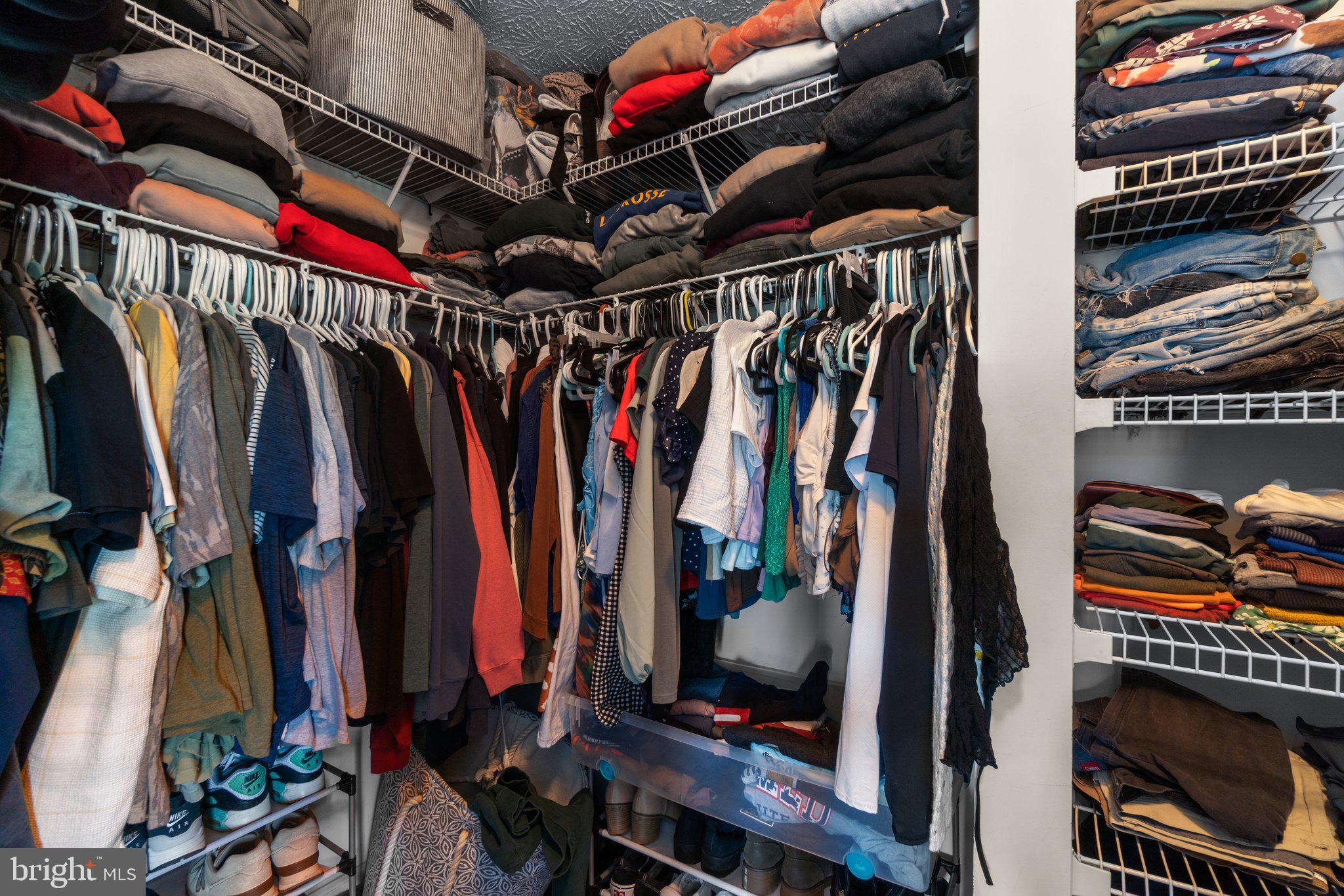 SPRING RIDGE - Residential