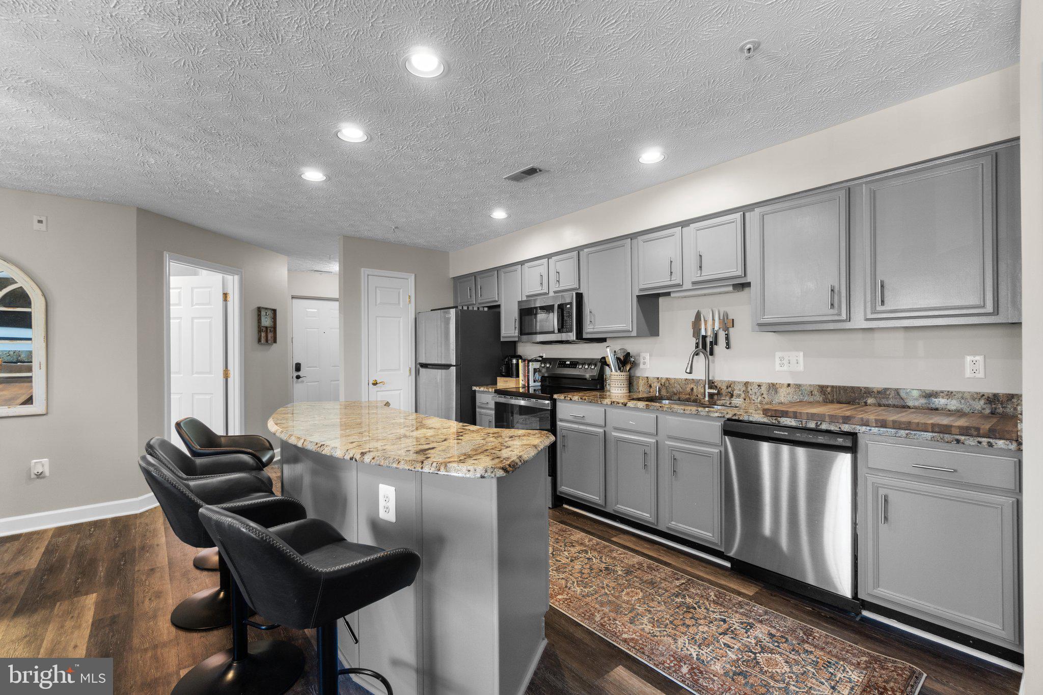 SPRING RIDGE - Residential