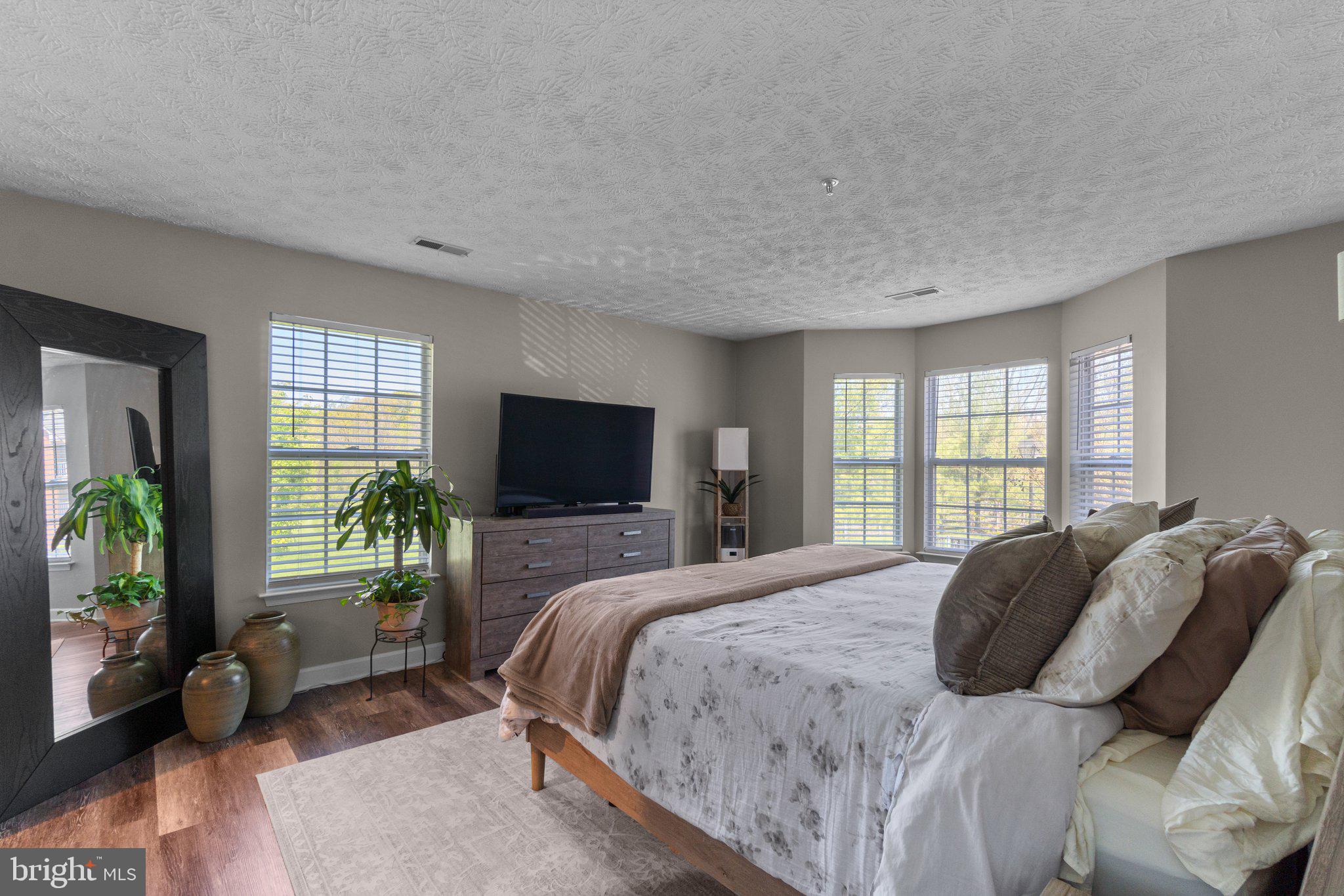 SPRING RIDGE - Residential