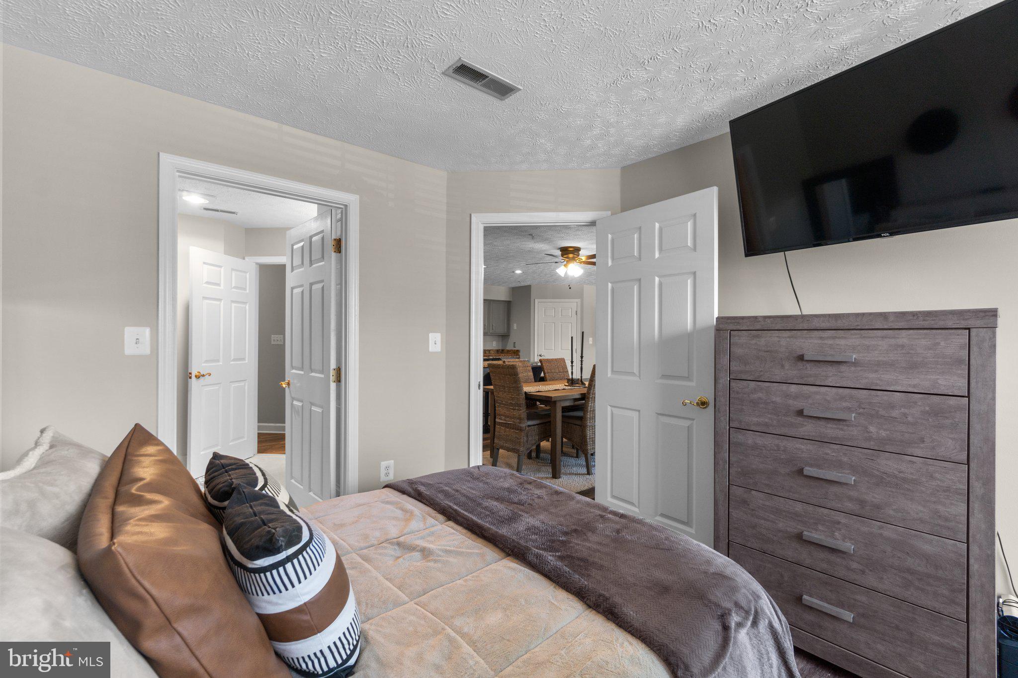 SPRING RIDGE - Residential