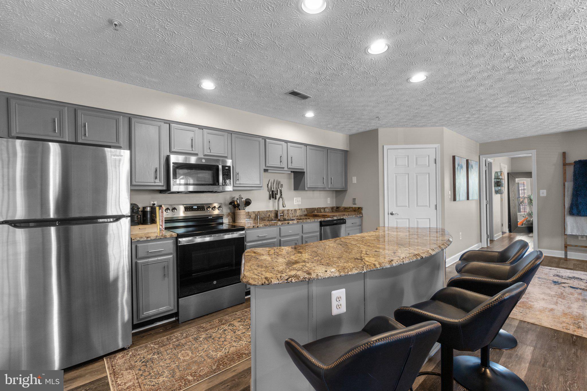 SPRING RIDGE - Residential