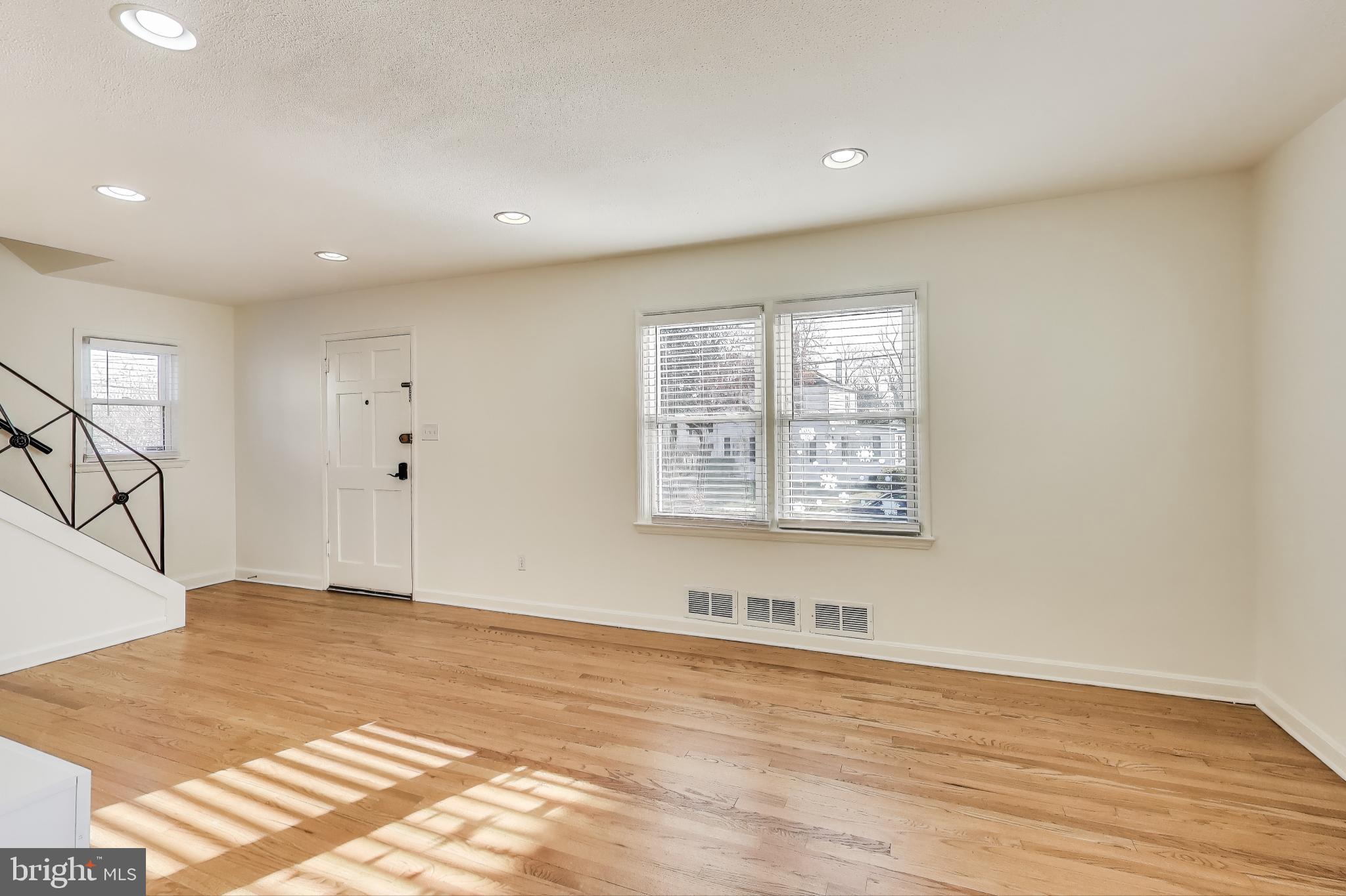 TAKOMA PARK - Residential Lease