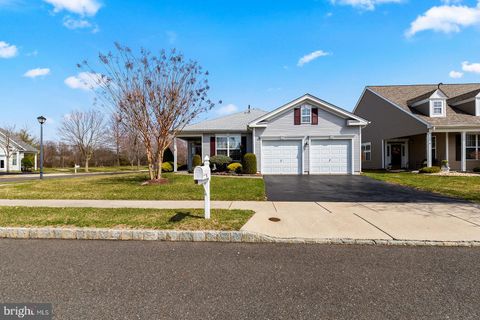 Homes For Sale - 1 Colonial Way<br/> Monmouth County, ALLENTOWN, NJ 08501